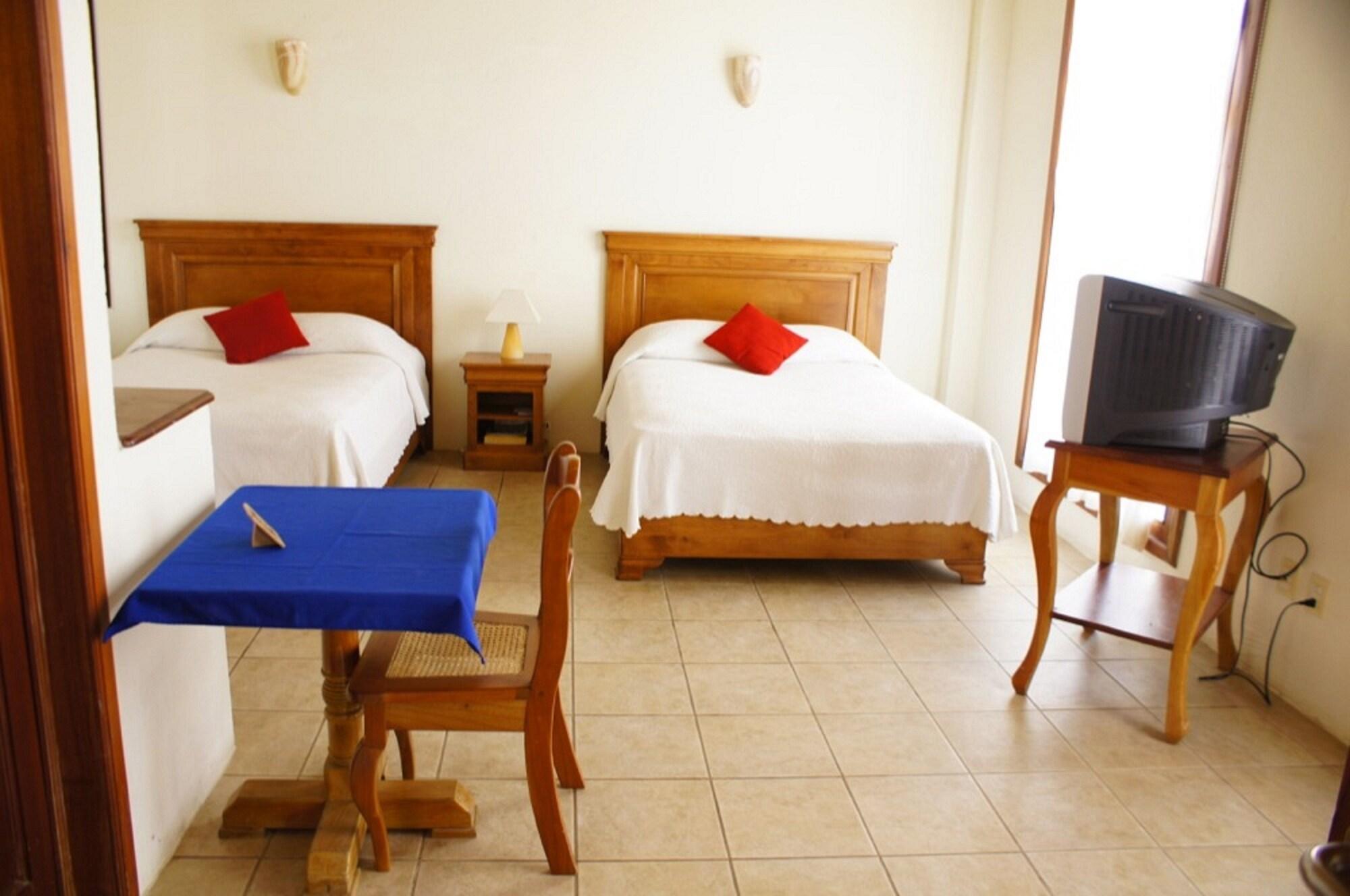Hotel Casa Del Rio à Tlacotalpan Extérieur photo