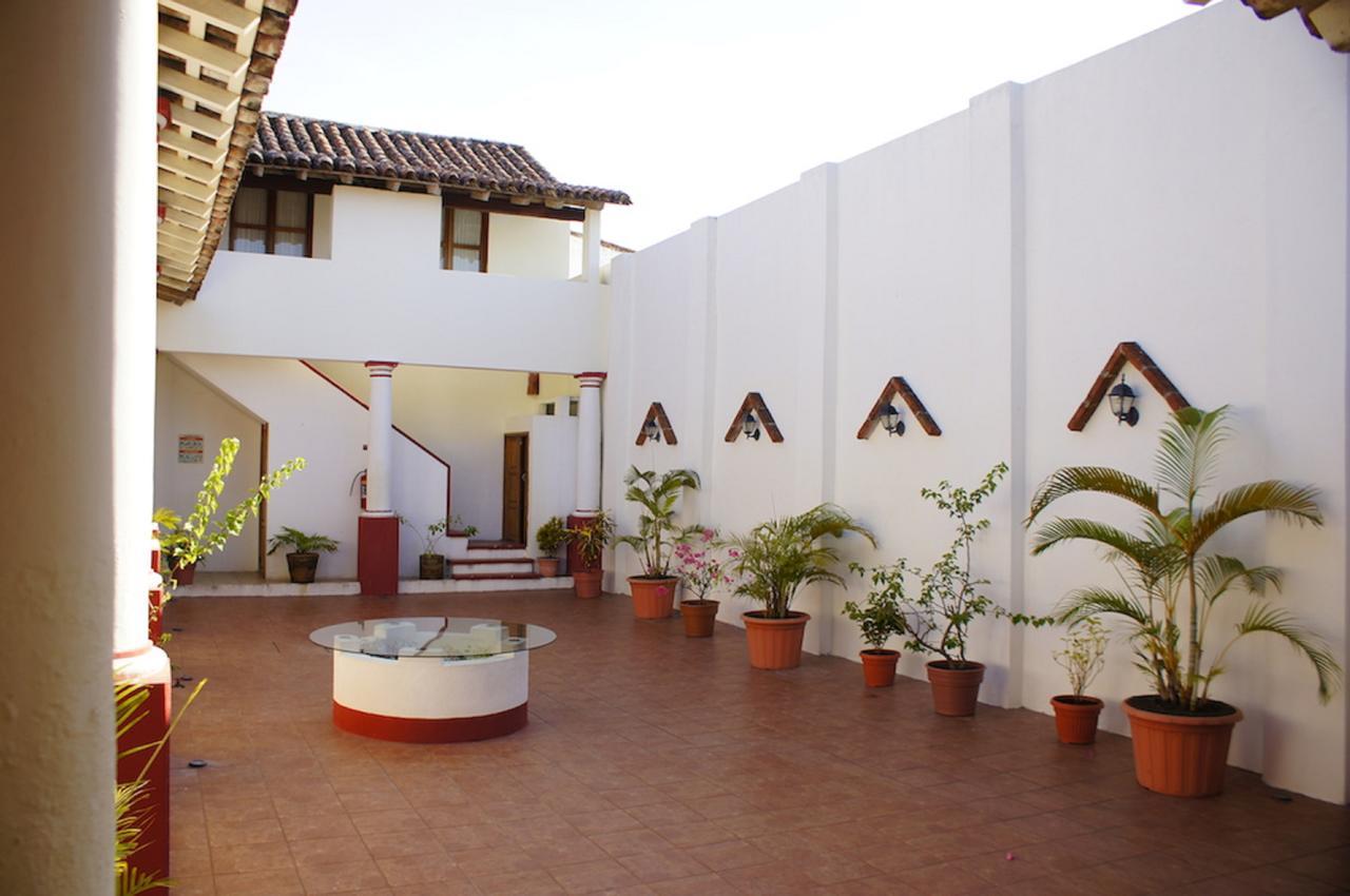 Hotel Casa Del Rio à Tlacotalpan Extérieur photo