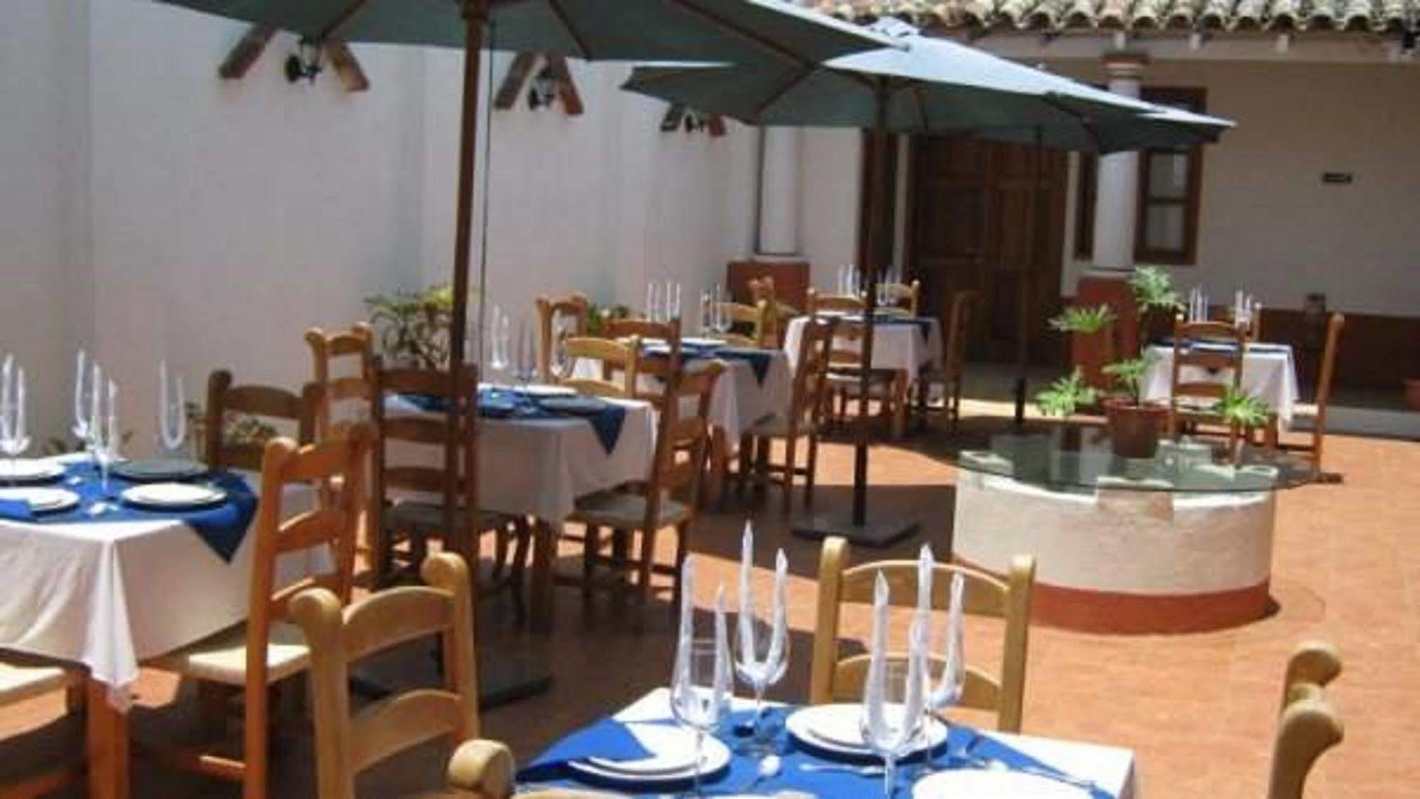 Hotel Casa Del Rio à Tlacotalpan Extérieur photo